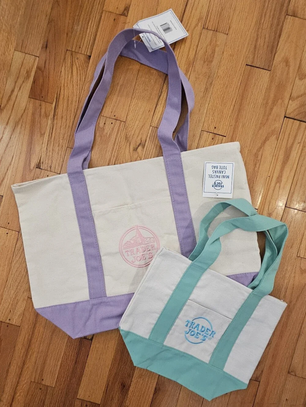 Trader Joe's Mini Pastel Canvas Tote Bags Lot of 4 and a Large Lavender Tote